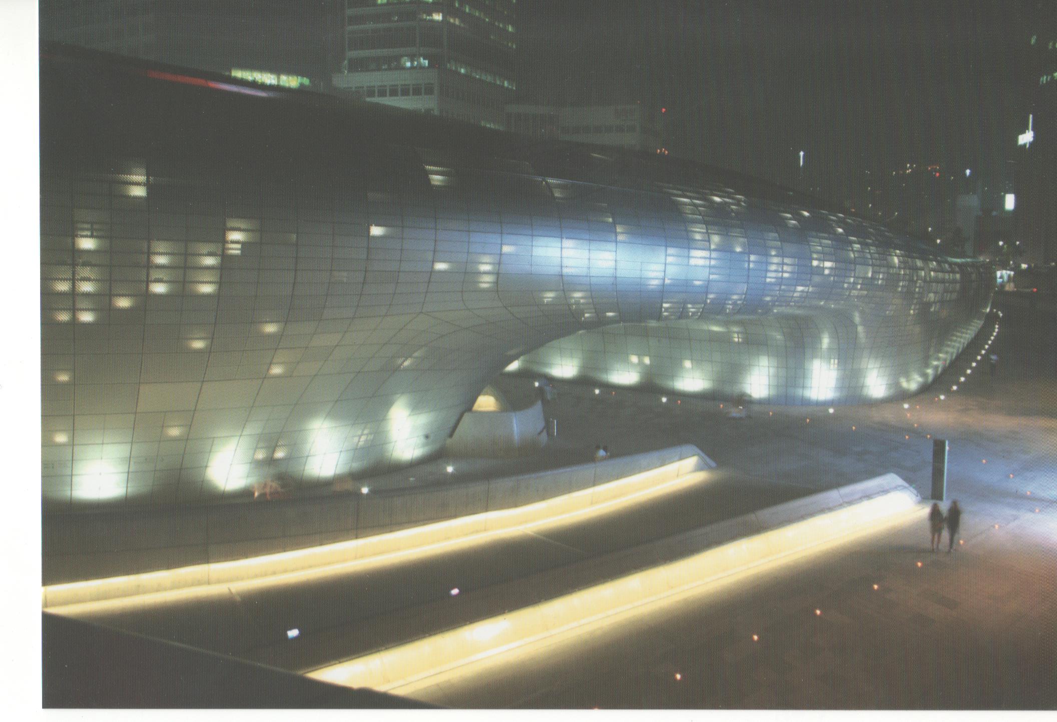 L’asso reçoit du courrier de Séoul Dongdaemun Design Plaza